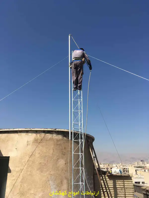 نصب دکل مهاری در سایت سارمان اوج