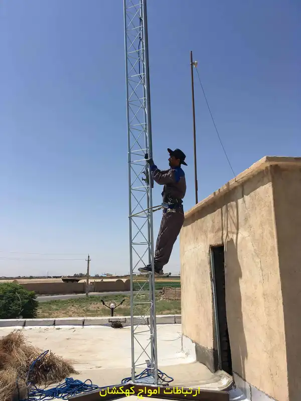 تکمیل عملیات نصب دکل مهاری دهیاری حصار حصارقاضی