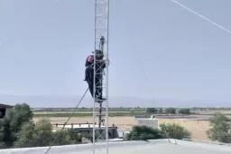 اجرای دکل سه وجهی دانشگاه علوم پزشکی ساوه