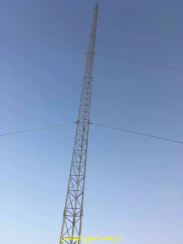 عملیات نصب دکل جی 35 در اداره برق آذری