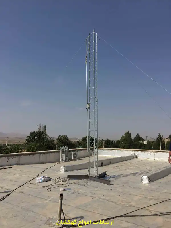 عملیات نصب دکل مهاری جی 35 در نیم‌ور محلات