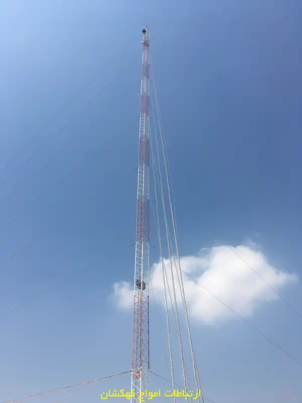 اجرای نصب دکل مهاری در اداره