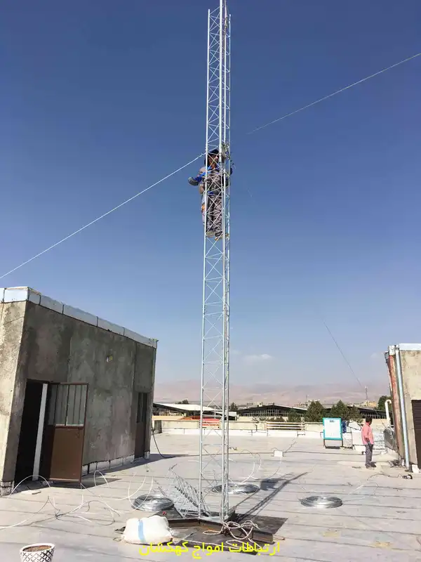 فیکس کردن سکشن سوم دکل مهاری با ابزار صنعتی