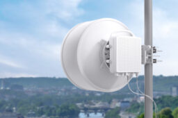 رهبری هوآوی در بک‌هال مایکروویو با فناوری E-Band